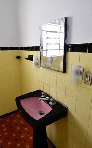 Casa à venda com 150m², 2 quartos e 3 vagasBanheiro
