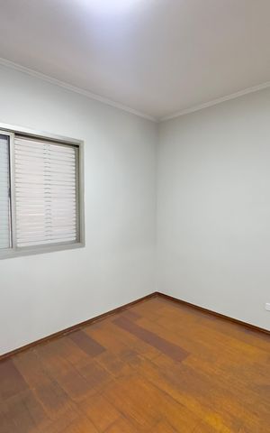 Casa à venda com 113m², 4 quartos e 2 vagas Casa à venda com 113m², 4 quartos e 2 vagasQuarto 2