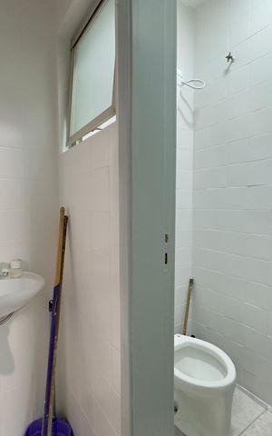 Casa à venda com 113m², 4 quartos e 2 vagas Casa à venda com 113m², 4 quartos e 2 vagasBanheiro 1