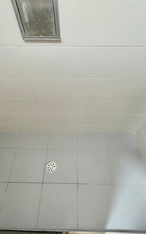 Casa à venda com 113m², 4 quartos e 2 vagas Casa à venda com 113m², 4 quartos e 2 vagasBanheiro social 2