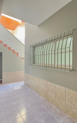 Casa à venda com 113m², 4 quartos e 2 vagas Casa à venda com 113m², 4 quartos e 2 vagasQuintal