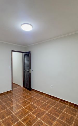 Casa à venda com 113m², 4 quartos e 2 vagas Casa à venda com 113m², 4 quartos e 2 vagasQuarto 4