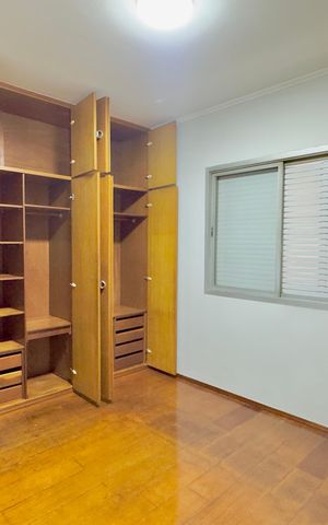 Casa à venda com 113m², 4 quartos e 2 vagas Casa à venda com 113m², 4 quartos e 2 vagasQuarto 2