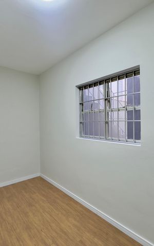 Casa à venda com 113m², 4 quartos e 2 vagas Casa à venda com 113m², 4 quartos e 2 vagasQuarto 1