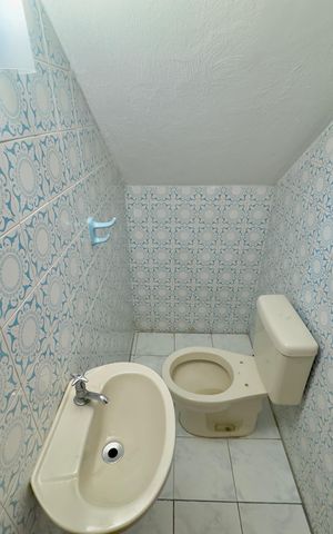 Casa à venda com 113m², 4 quartos e 2 vagas Casa à venda com 113m², 4 quartos e 2 vagasLavabo