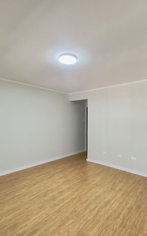 Casa à venda com 113m², 4 quartos e 2 vagas Casa à venda com 113m², 4 quartos e 2 vagasSala