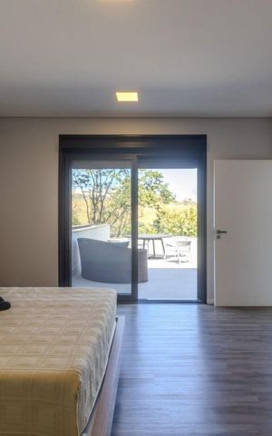 Casa para alugar com 400m², 6 quartos e 4 vagasQuarto
