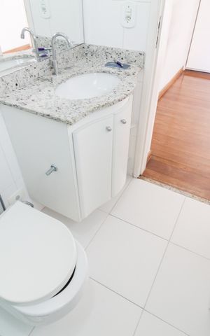 Casa à venda com 190m², 3 quartos e 2 vagas Casa à venda com 190m², 3 quartos e 2 vagasSuite - Banheiro