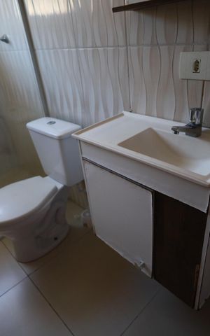 Casa para alugar com 45m², 2 quartos e sem vagaBanheiro
