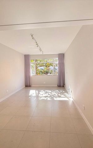 Apartamento para alugar com 120m², 3 quartos e 2 vagas Apartamento para alugar com 120m², 3 quartos e 2 vagasSala