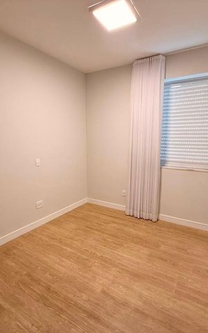 Apartamento para alugar com 120m², 3 quartos e 2 vagas Apartamento para alugar com 120m², 3 quartos e 2 vagasQuarto