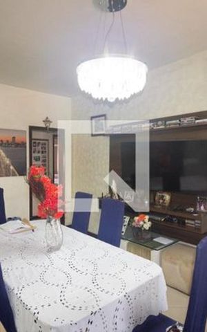 Casa de condomínio à venda com 75m², 4 quartos e 3 vagas Casa de condomínio à venda com 75m², 4 quartos e 3 vagasSala
