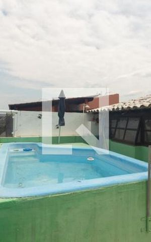 Casa de condomínio à venda com 75m², 4 quartos e 3 vagas Casa de condomínio à venda com 75m², 4 quartos e 3 vagasÁrea externa