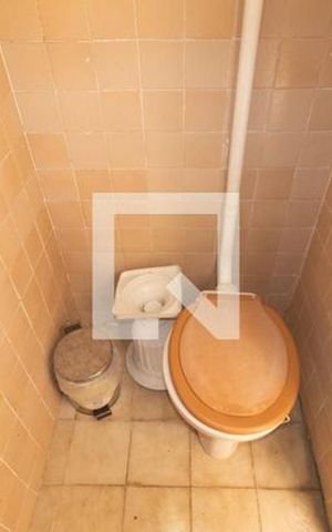 Casa de condomínio à venda com 75m², 4 quartos e 3 vagas Casa de condomínio à venda com 75m², 4 quartos e 3 vagasBanheiro Social 2