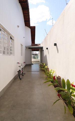 Casa para alugar com 250m², 3 quartos e 4 vagasCorredor
