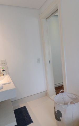 Apartamento à venda com 280m², 4 quartos e 4 vagasBanheiro da Suíte 3