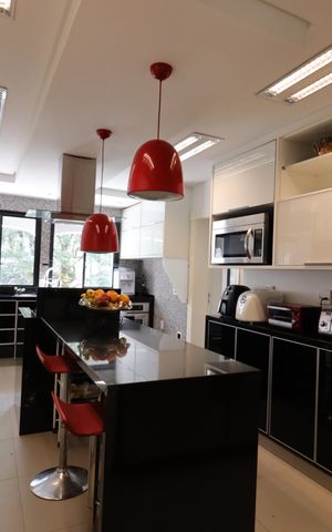 Apartamento à venda com 280m², 4 quartos e 4 vagasCozinha