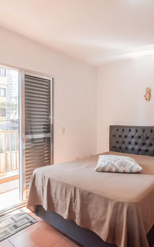 Casa à venda com 102m², 2 quartos e 2 vagas Casa à venda com 102m², 2 quartos e 2 vagasQuarto 2