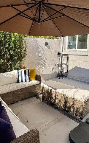 Apartamento para alugar com 75m², 1 quarto e 2 vagas Apartamento para alugar com 75m², 1 quarto e 2 vagasÁrea externa