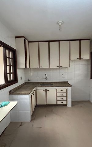 Casa para alugar com 240m², 3 quartos e 3 vagasCozinha