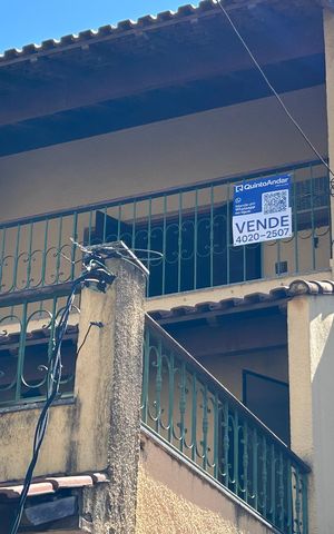 Casa para alugar com 240m², 3 quartos e 3 vagasFachada + placa