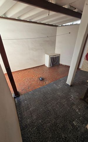 Casa à venda com 79m², 2 quartos e 2 vagas Casa à venda com 79m², 2 quartos e 2 vagasÁrea de serviço