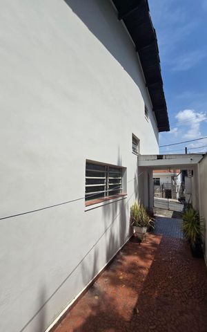 Casa à venda com 79m², 2 quartos e 2 vagas Casa à venda com 79m², 2 quartos e 2 vagasÁrea externa
