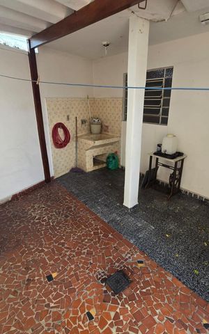 Casa à venda com 79m², 2 quartos e 2 vagas Casa à venda com 79m², 2 quartos e 2 vagasÁrea de serviço