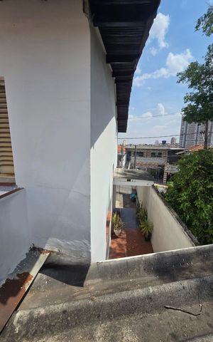 Casa à venda com 79m², 2 quartos e 2 vagas Casa à venda com 79m², 2 quartos e 2 vagasÁrea externa