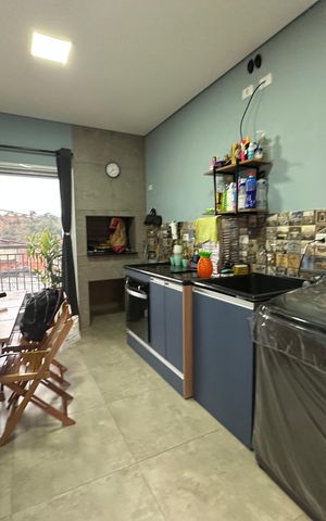 Casa à venda com 276m², 6 quartos e 2 vagas Casa à venda com 276m², 6 quartos e 2 vagasÁrea de Serviço