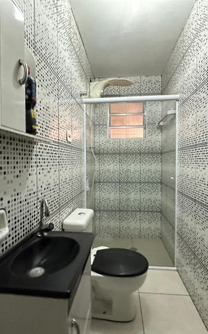 Casa à venda com 276m², 6 quartos e 2 vagas Casa à venda com 276m², 6 quartos e 2 vagasBanheiro - Edícula
