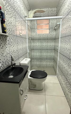 Casa à venda com 276m², 6 quartos e 2 vagas Casa à venda com 276m², 6 quartos e 2 vagasBanheiro - Edícula