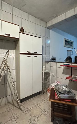 Casa à venda com 276m², 6 quartos e 2 vagas Casa à venda com 276m², 6 quartos e 2 vagasCozinha