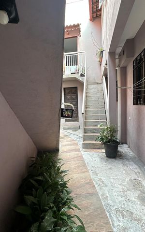 Casa à venda com 276m², 6 quartos e 2 vagas Casa à venda com 276m², 6 quartos e 2 vagasQuintal