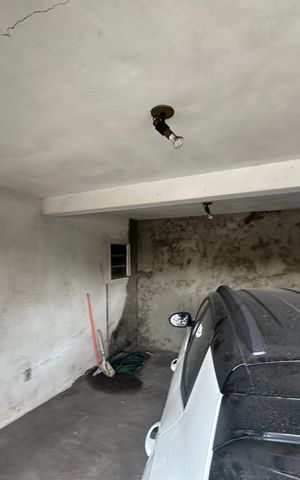 Casa à venda com 276m², 6 quartos e 2 vagas Casa à venda com 276m², 6 quartos e 2 vagasGaragem