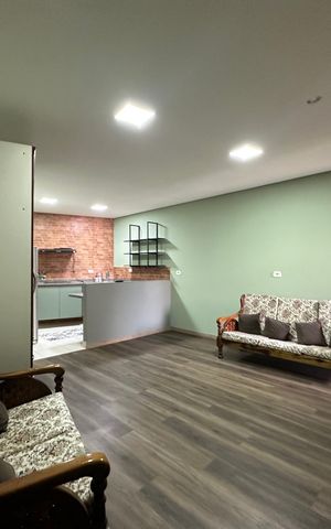 Casa à venda com 276m², 6 quartos e 2 vagas Casa à venda com 276m², 6 quartos e 2 vagasEdícula
