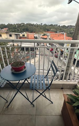 Casa à venda com 276m², 6 quartos e 2 vagas Casa à venda com 276m², 6 quartos e 2 vagasVaranda