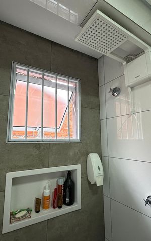 Casa à venda com 276m², 6 quartos e 2 vagas Casa à venda com 276m², 6 quartos e 2 vagasBanheiro da Suíte 1