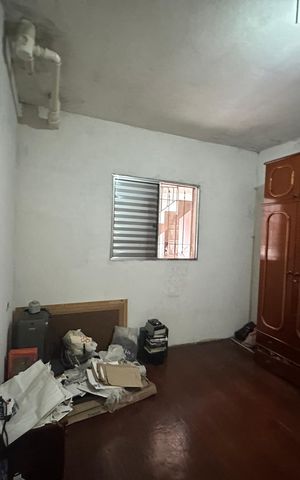 Casa à venda com 276m², 6 quartos e 2 vagas Casa à venda com 276m², 6 quartos e 2 vagasQuarto 1