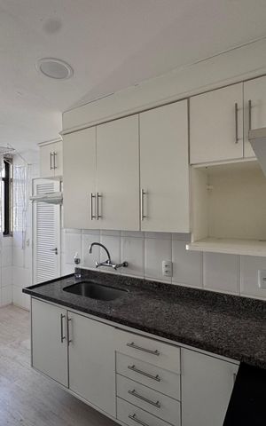 Apartamento à venda com 95m², 3 quartos e 1 vagaCozinha e Área de Serviço