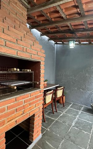 Casa à venda com 120m², 3 quartos e 2 vagas Casa à venda com 120m², 3 quartos e 2 vagasChurrasqueira