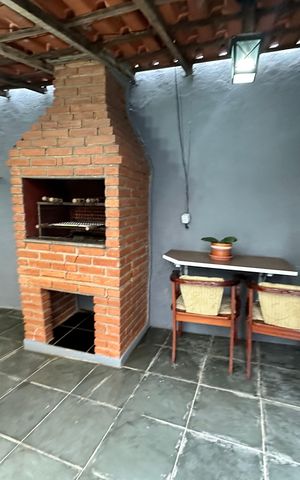 Casa à venda com 120m², 3 quartos e 2 vagas Casa à venda com 120m², 3 quartos e 2 vagasChurrasqueira