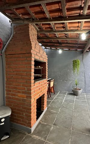 Casa à venda com 120m², 3 quartos e 2 vagas Casa à venda com 120m², 3 quartos e 2 vagasChurrasqueira