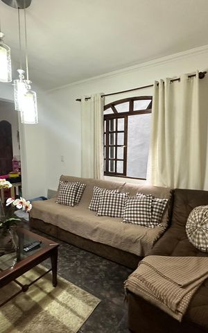 Casa à venda com 120m², 3 quartos e 2 vagas Casa à venda com 120m², 3 quartos e 2 vagasSala