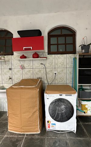 Casa à venda com 120m², 3 quartos e 2 vagas Casa à venda com 120m², 3 quartos e 2 vagasÁrea de Serviço