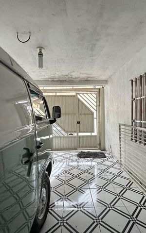 Casa à venda com 120m², 3 quartos e 2 vagas Casa à venda com 120m², 3 quartos e 2 vagasGaragem