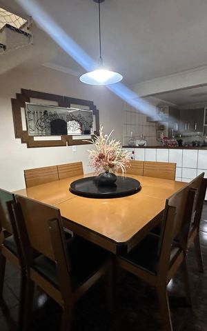 Casa à venda com 120m², 3 quartos e 2 vagas Casa à venda com 120m², 3 quartos e 2 vagasSala de Jantar