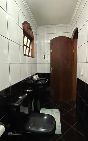Casa à venda com 120m², 3 quartos e 2 vagas Casa à venda com 120m², 3 quartos e 2 vagasBanheiro 2
