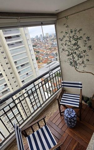 Apartamento à venda com 77m², 3 quartos e 2 vagas Apartamento à venda com 77m², 3 quartos e 2 vagasVaranda