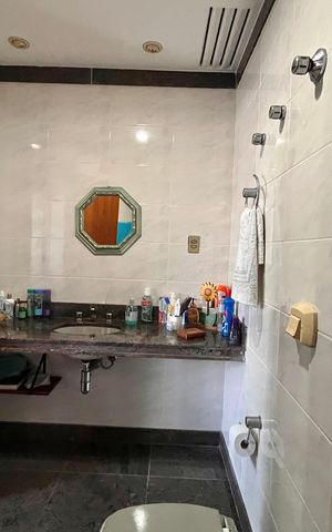 Apartamento à venda com 135m², 3 quartos e 2 vagas Apartamento à venda com 135m², 3 quartos e 2 vagasBanheiro social